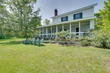 其他 Waterfront Schroon Lake Home w/ Boat Dock!