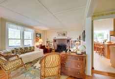 อื่นๆ 3 Waterfront Schroon Lake Home w/ Boat Dock!