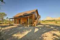 Lain-lain Cozy Henrieville Cabin w/ Porch Near Bryce Canyon!