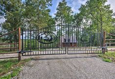 Others 4 Secluded Log Cabin With Decks, Views & Lake Access