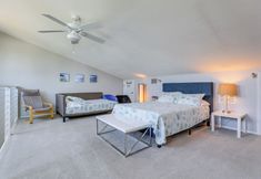 其他 6 Walk to Beach: Condo w/ Pool in Indian Shores!