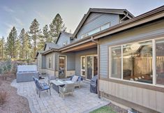 기타 6 Luxury Mt Bachelor Retreat w/ Hot Tub & Patio