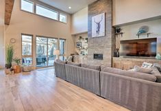 기타 2 Luxury Mt Bachelor Retreat w/ Hot Tub & Patio