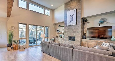 기타 2 Luxury Mt Bachelor Retreat w/ Hot Tub & Patio