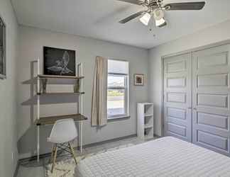 Lain-lain 2 Harlingen Townhome w/ Yard ~ 2 Mi to Birding!