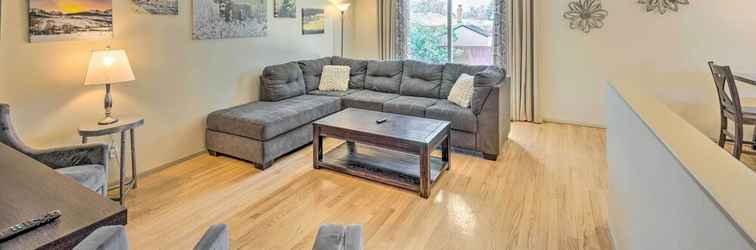 Lainnya Spacious & Relaxing Home ~ 10 Miles to Downtown!