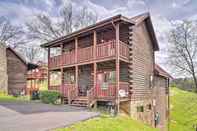 Others Mountain Pool Lodge Sevierville Cabin w/ Hot Tub