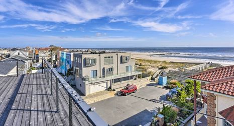 Others 2 Luxury Long Beach Villa With Ocean Views!