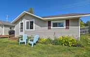 Lainnya 4 Charming Crooked Lake Tiny Cottage w/ Boat Dock!