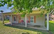 Others 6 Quaint Dtwn Murfreesboro Cottage w/ Lush Yard