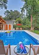 Primary image Kinsale Riverfront Paradise w/ Hot Tub & Pool!