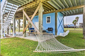 Khác 4 Cozy Surfside Beach House w/ Deck & Gulf Views!