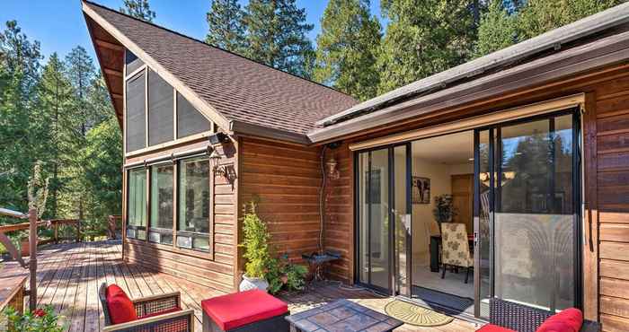 Lainnya Lush A-frame Cabin w/ Wraparound Deck & Views