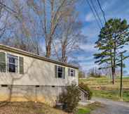 Others 2 Oakley Cottage - 4 Mi to Blue Ridge Parkway!