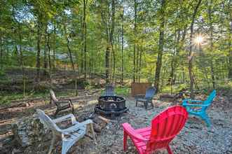 Others 4 Creekside Cabin With Deck, Hot Tub & Fire Pit!