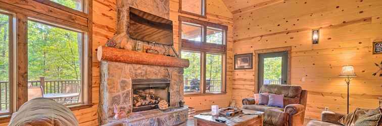 Others Creekside Cabin With Deck, Hot Tub & Fire Pit!