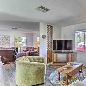 Primary image1'happy Hippie Chicks' Retreat w/ Farm Animals,洪堡州立大学飯店