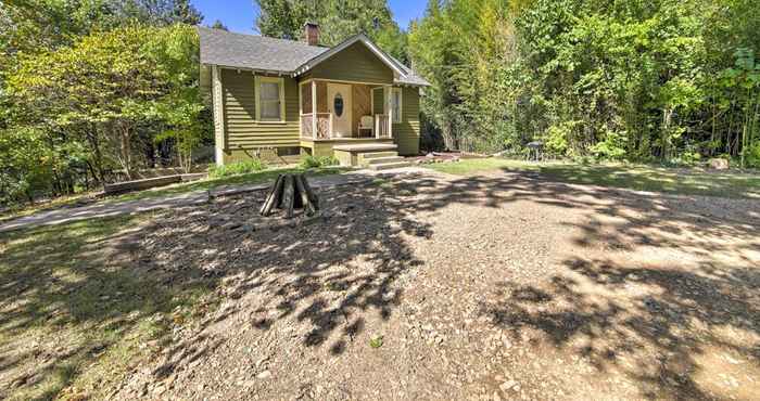 Others Pet-friendly Cottage w/ Fire Pit - 3 Mi to Siu!