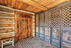 Others 6 Snow Pine Retreat - Remote Crescent Log Cabin!