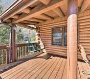 Others 3 Lake Norman Cabin: Private Dock & Hot Tub!