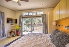 Others 5 Hot Tub & Fire Pit: Pet-friendly Sedona Home