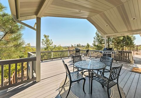 Others Fireplace, Deck & Grill: Show Low Haven