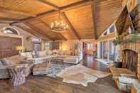 Others Luxury Mountain Hideaway w/ Hot Tub, 2 Mi to Ski!