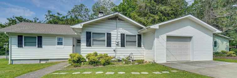 Lainnya Oak Ridge Retreat w/ Porch < 1 Mi to Downtown