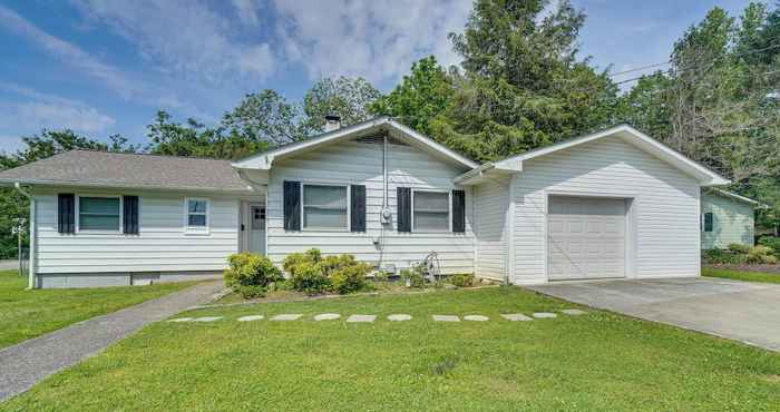 Lainnya Oak Ridge Retreat w/ Porch < 1 Mi to Downtown