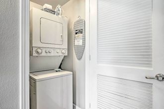 その他 4 Downtown Pigeon Forge Condo w/ Pool Access!