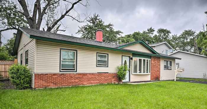 Others Charming Sauk Village Ranch Home w/ Fireplace