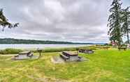 Others 6 Historic Belfair Cabin Abode on the Hood Canal!