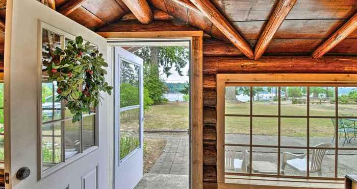 Others Historic Belfair Cabin Abode on the Hood Canal!