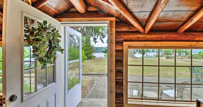 Others Historic Belfair Cabin Abode on the Hood Canal!