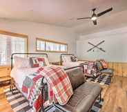 Others 6 Expansive Pinetop Cabin w/ Fireplace + Grill!