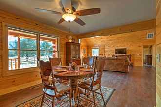 อื่นๆ 4 Quiet Shenandoah Cabin w/ Porch & Pastoral Views!