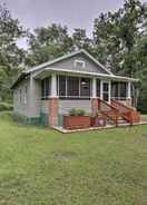 Ảnh chính Renovated Home w/ Screened-in Patio on Hwy 90!