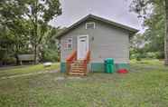 Others 4 Renovated Home w/ Screened-in Patio on Hwy 90!