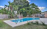 อื่นๆ 6 Pet-friendly Retreat w/ Pool ~ 6 Mi to Beaches