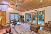 Khác Charming Thompsonville Home w/ On-site River!