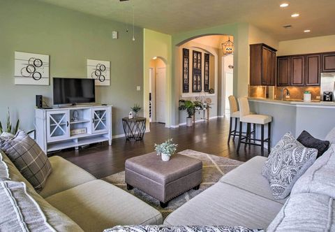 其他 Lovely Spring Escape w/ Patio & Shared Pool!