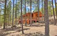 Others 7 Serene Greer Cabin With Grill: 12 Mi to Skiing!