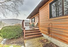 其他 7 Peaceful Hancock Home w/ Patio, Deck & Grill!