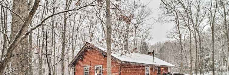 Lain-lain Postcard-worthy Poconos Cabin: ~ 15 Mi to Skiing!