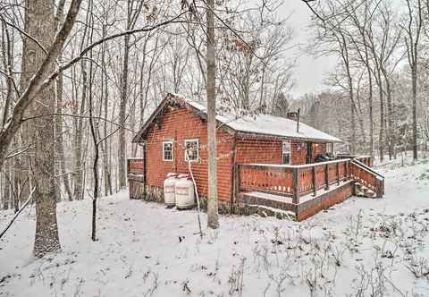 Lainnya Postcard-worthy Poconos Cabin: ~ 15 Mi to Skiing!