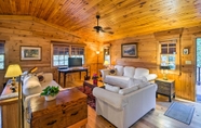 อื่นๆ 7 Quaint Bryson City Cottage w/ Smoky Mountain Views