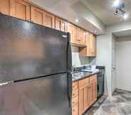 Lain-lain 2 1st-floor Condo w/ Pool ~ 2 Mi to Old Town!