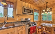 Others 3 Charming Blakely Cabin With Porch & Valley Views!