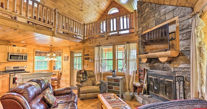 Others Charming Blakely Cabin With Porch & Valley Views!