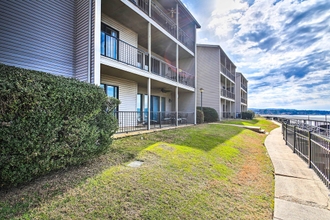 อื่นๆ 4 Hot Springs Condo on Lake Hamilton w/ Boat Slip!